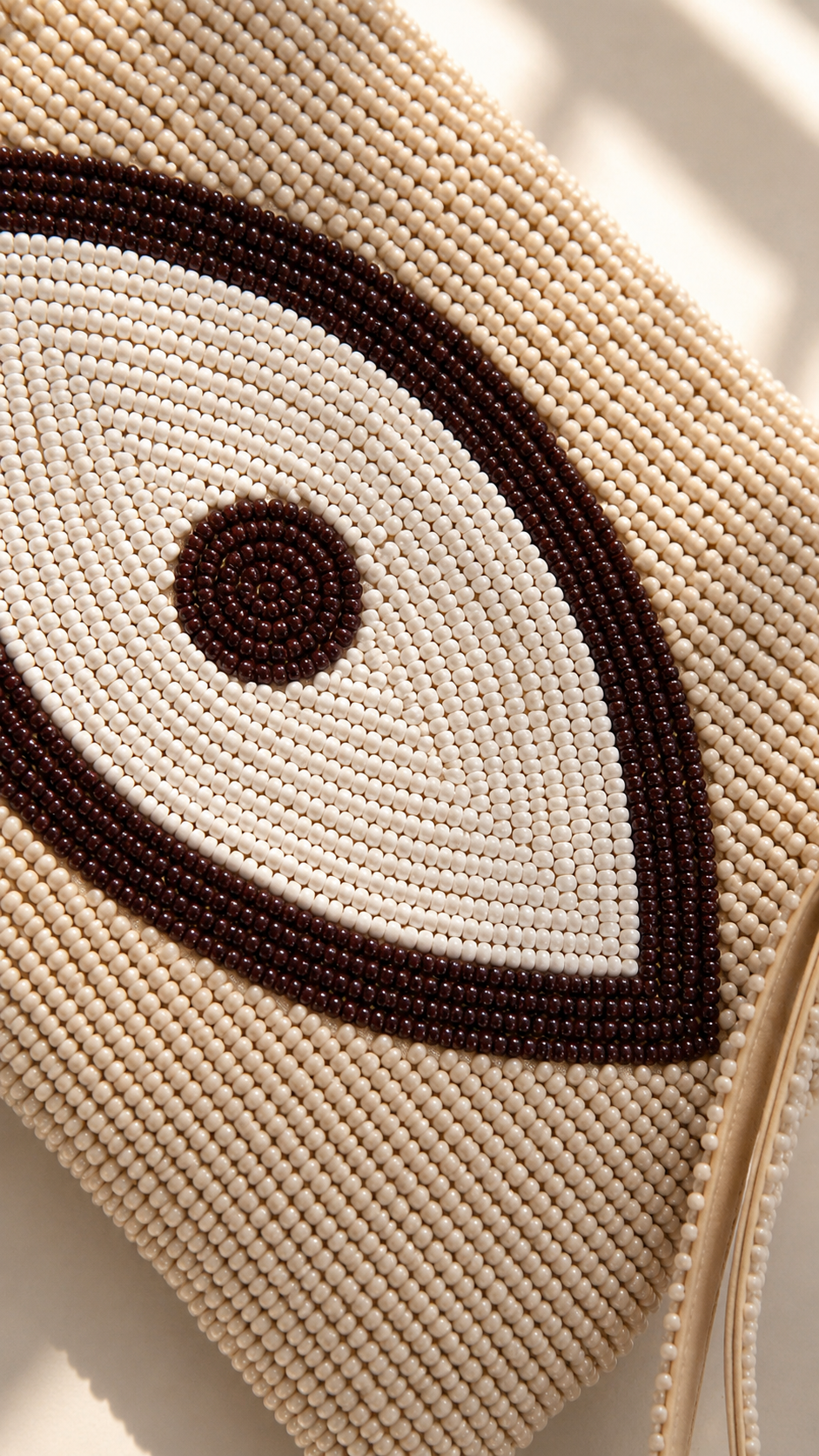 Sahara Eye – Hand-Beaded Evil Eye Clutch - immagine 2