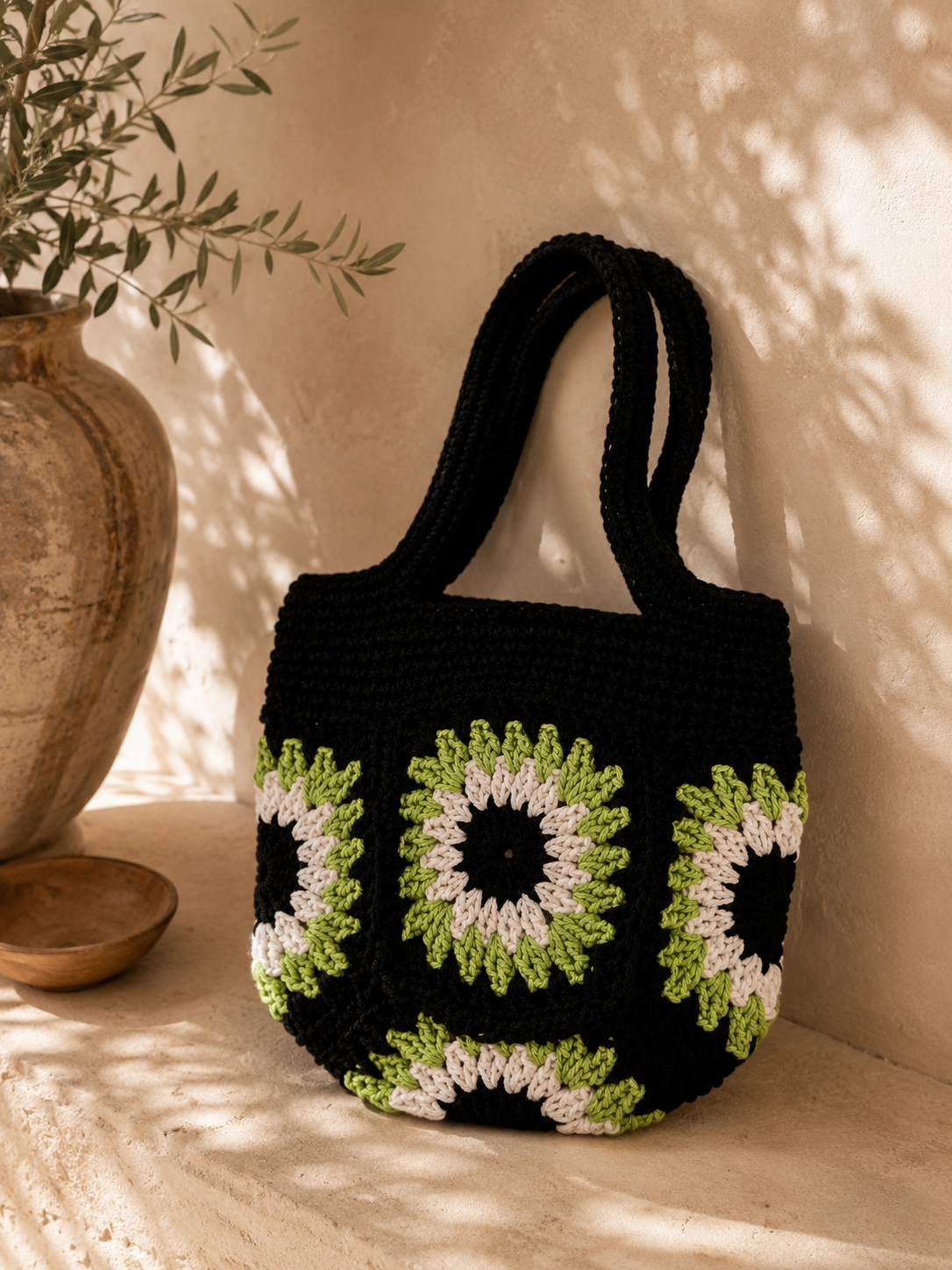 Naia – Handcrafted Crochet Tote Bag