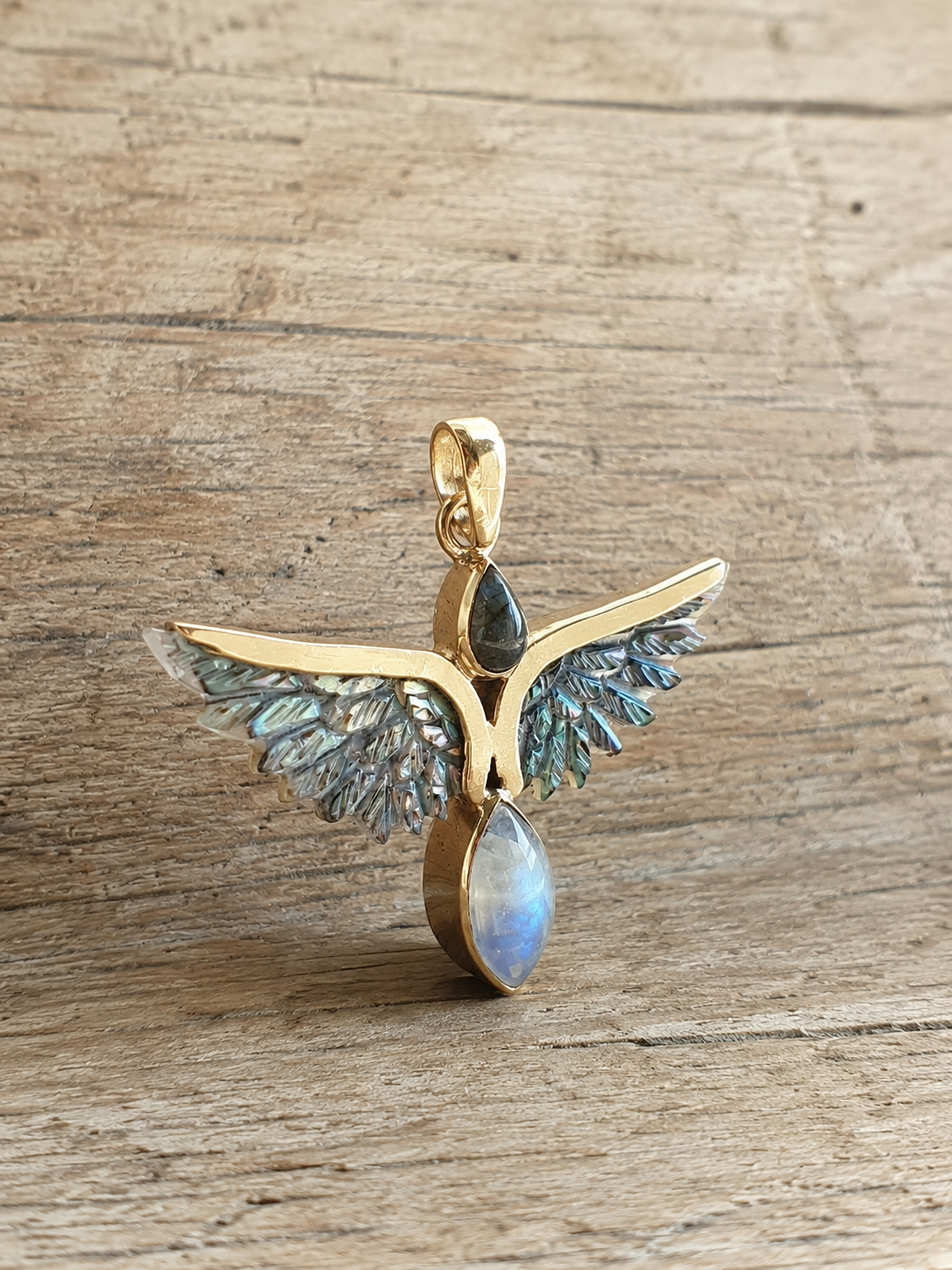 Aurea Wings – Abalone, Larimar & Labradorite Brass Pendant - immagine 3