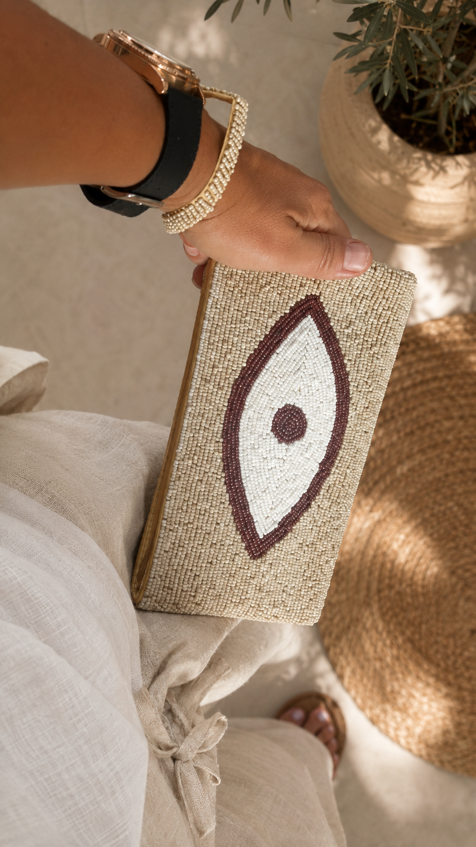 Sahara Eye – Hand-Beaded Evil Eye Clutch - immagine 3