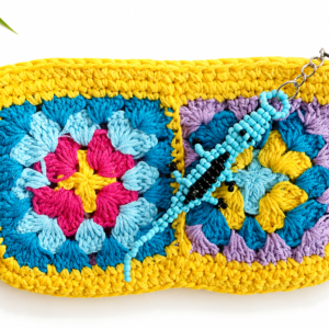 Solea Handmade Crochet Clutch with Beaded Gecko