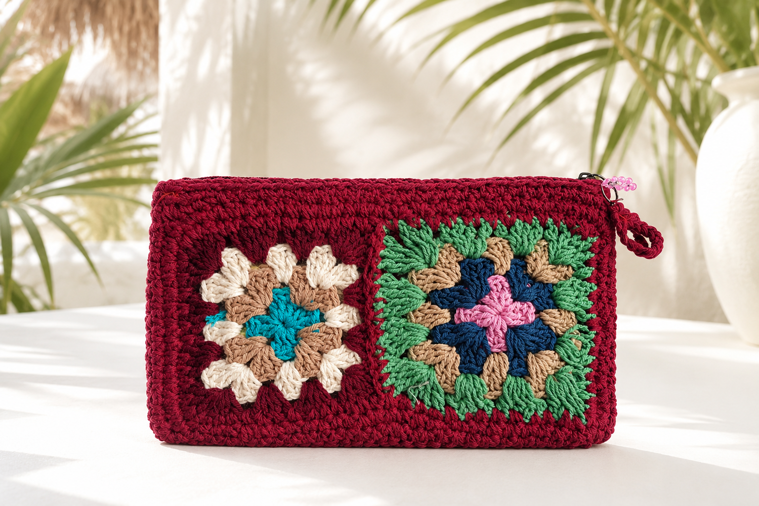 Zinnia Handmade Crochet Clutch with Beaded Lizard - immagine 4