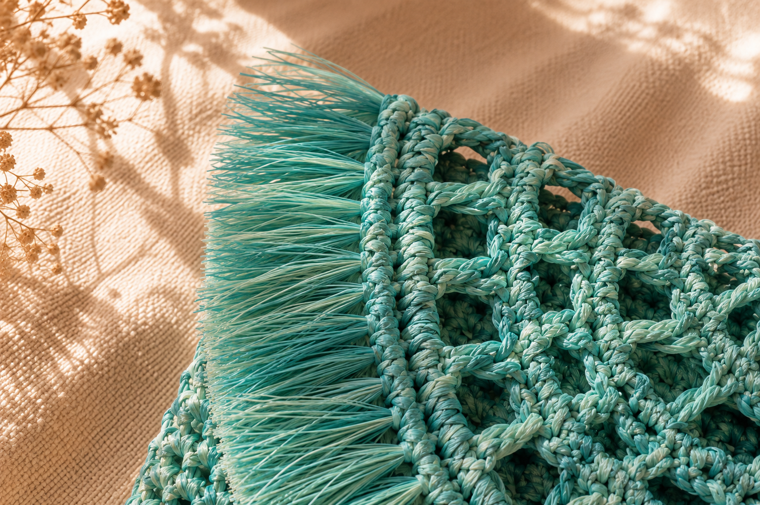 Turquoise Raffia Crochet Clutch Bag - immagine 3