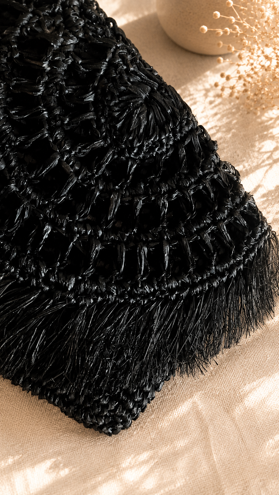 Black Raffia Crochet Clutch Bag - immagine 3