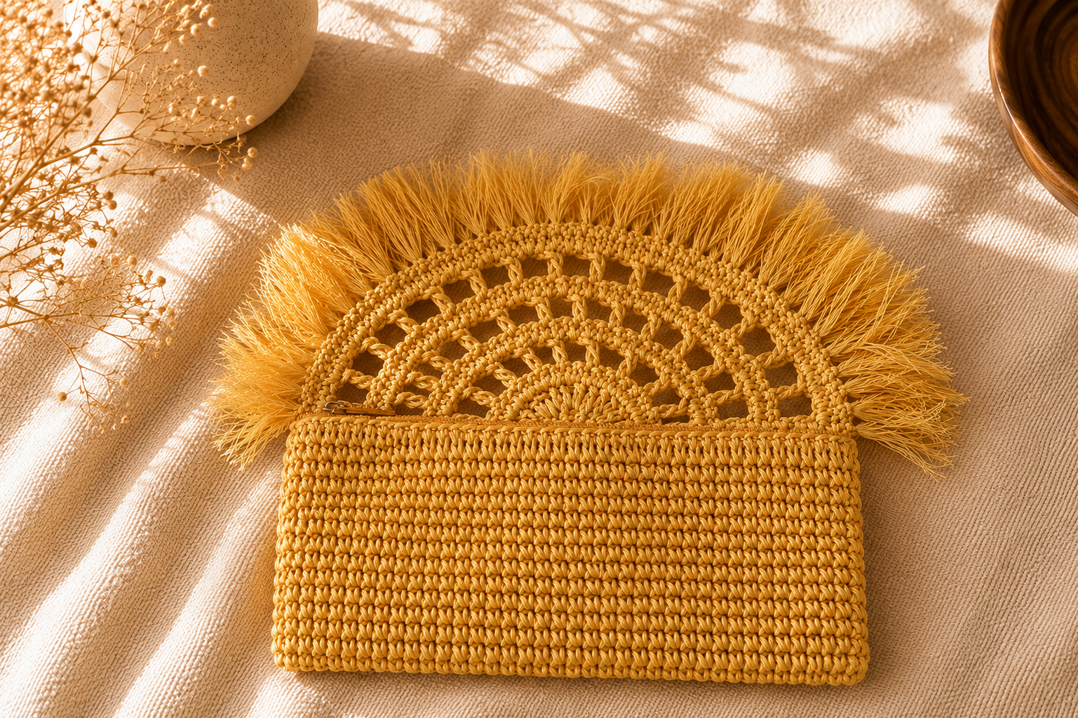 Mustard Raffia Crochet Clutch Bag - immagine 3
