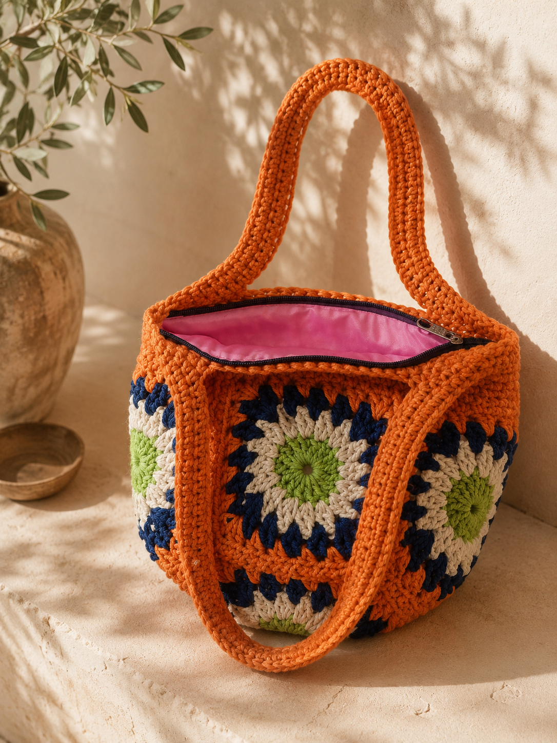 Solea – Orange Handcrafted Crochet Bag - immagine 4