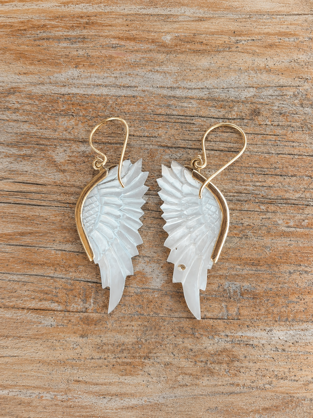 Aurelia Wings – Mother of Pearl & Turquoise Brass Earrings - immagine 5