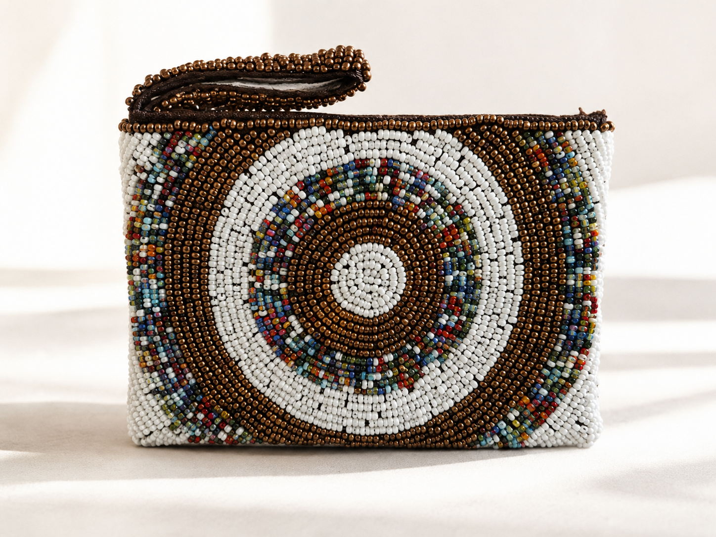 Solara – Mini White & Bronze Beaded Spiral Pouch - immagine 4