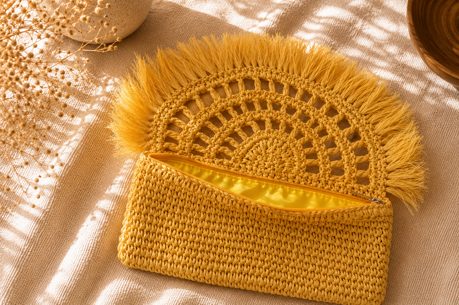 Mustard Raffia Crochet Clutch Bag - immagine 4