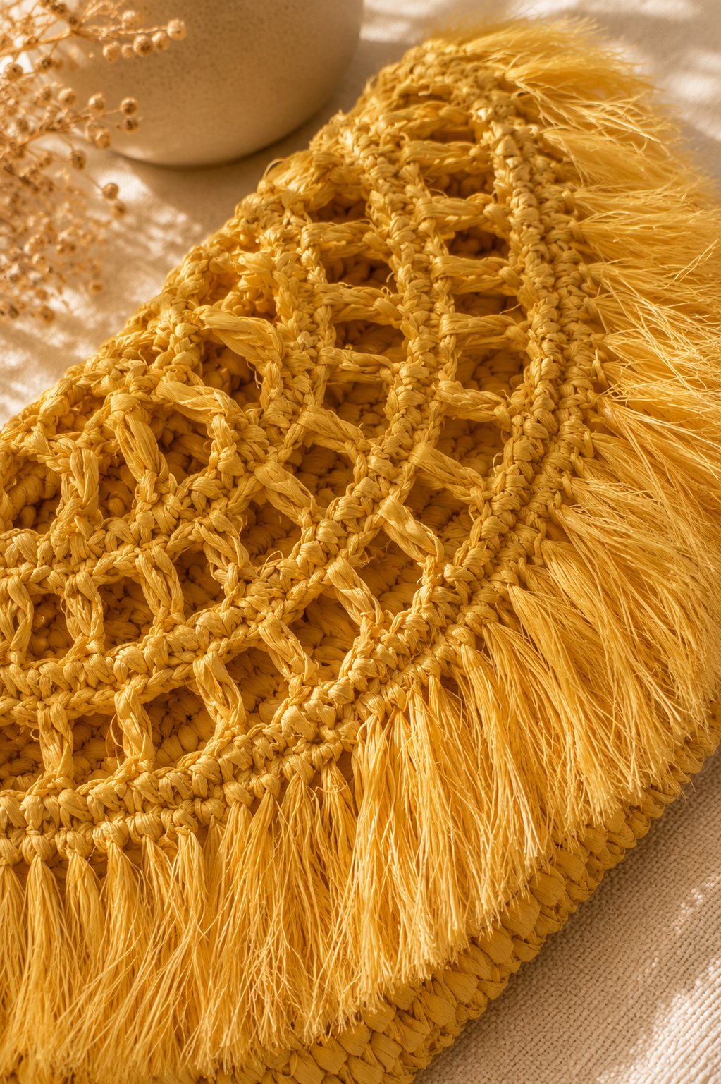 Mustard Raffia Crochet Clutch Bag - immagine 5
